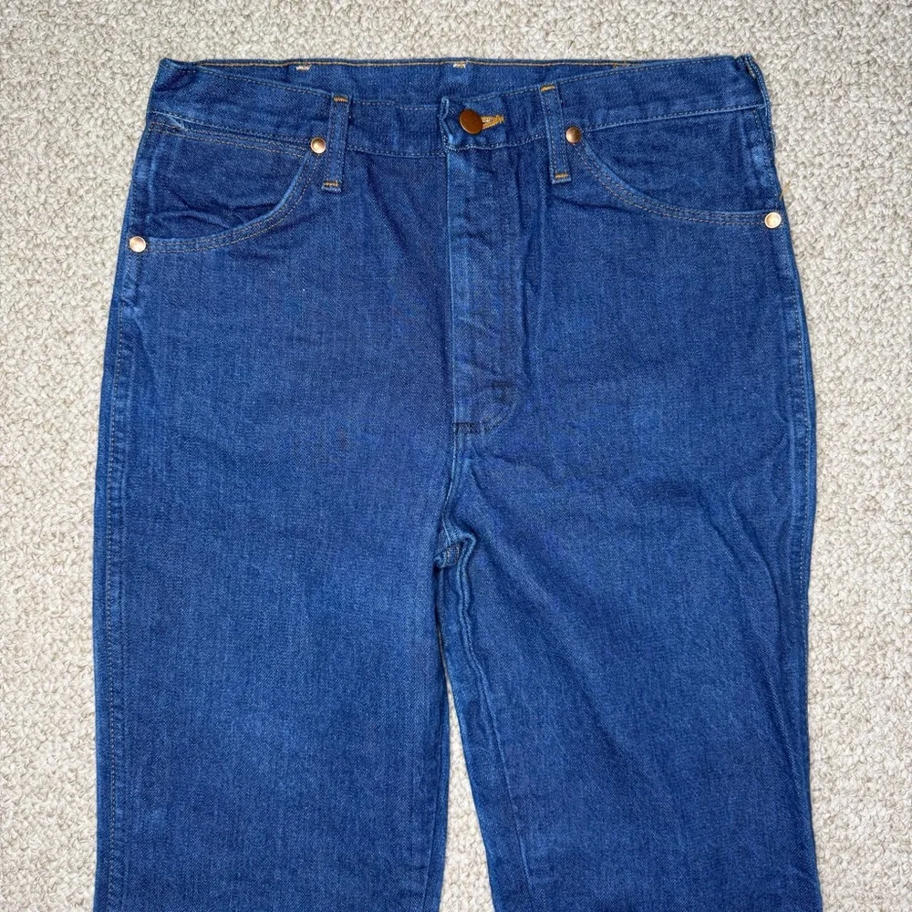 Wrangler straight leg jeans